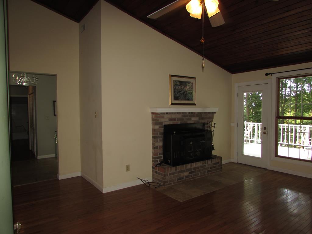 339 Highpoint Boulevard Property Photo 10