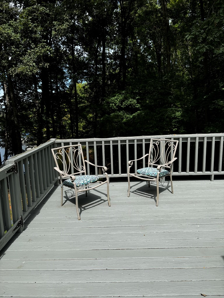 339 Highpoint Boulevard Property Photo 17