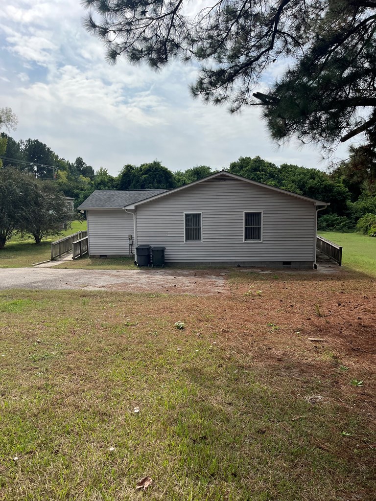 205 Smith Street Property Photo 2