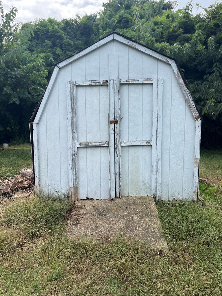 205 Smith Street Property Photo 22
