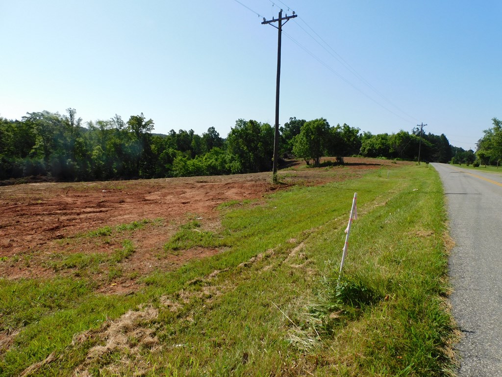 4.30 Strawberry Road Property Photo 13