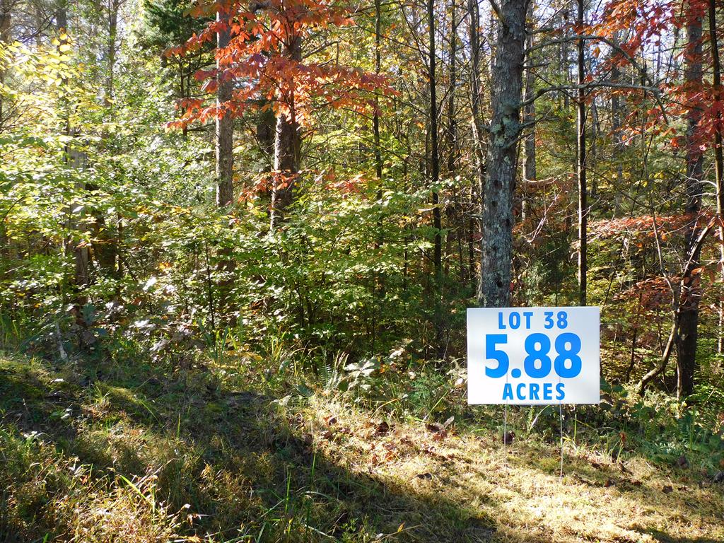 5.88 Grassland Drive Property Photo