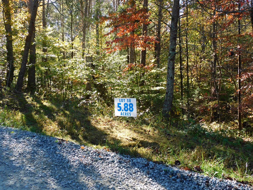 5.88 Grassland Drive Property Photo 11