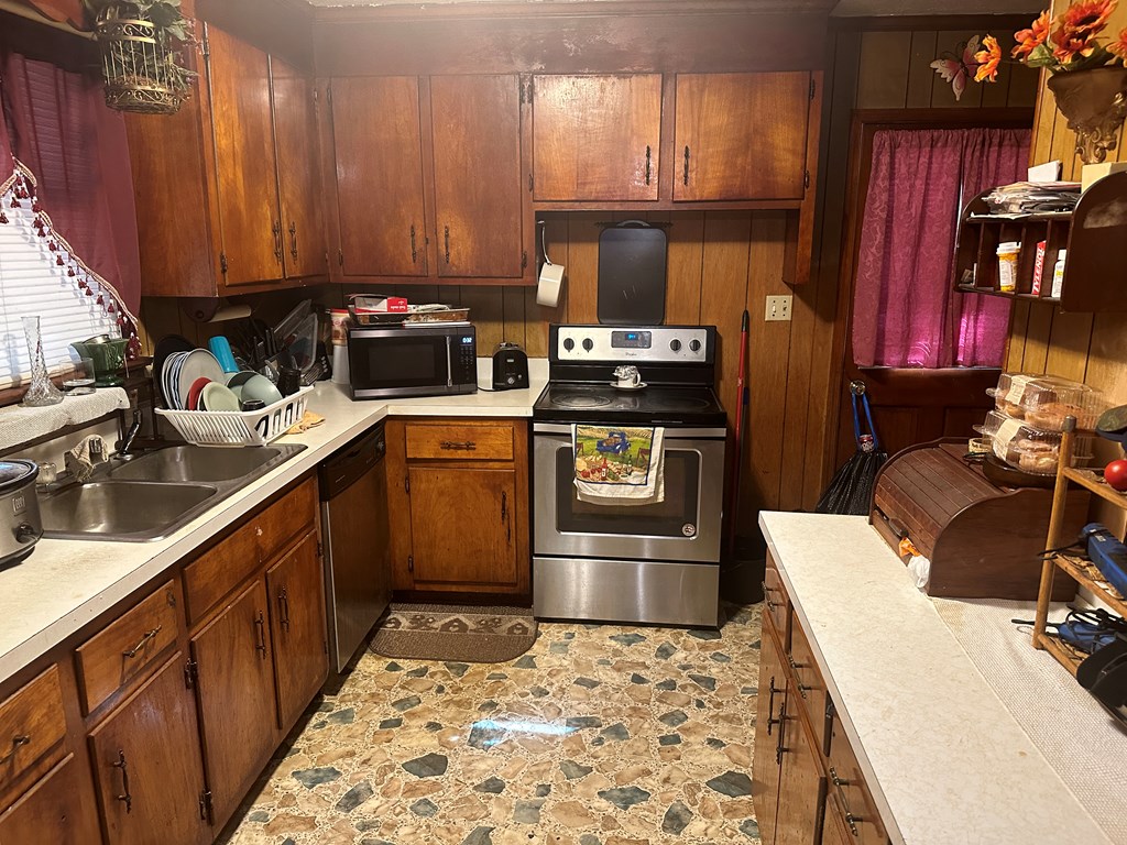 1521 Bruceville Road Property Photo 8