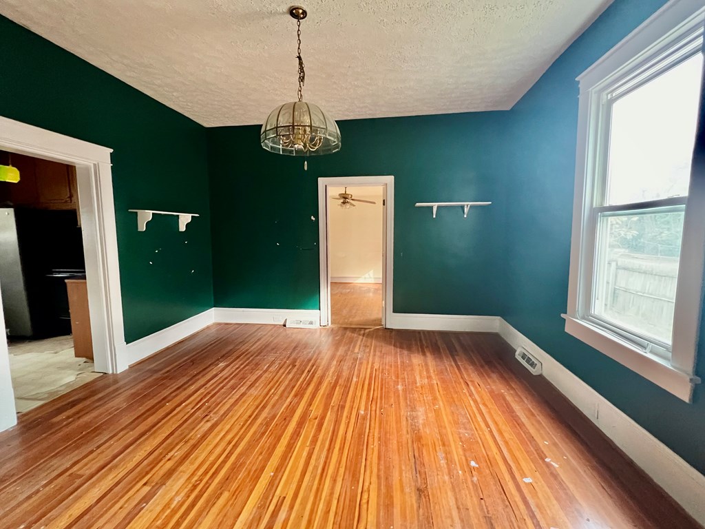 735 Marshall Avenue Property Photo 4