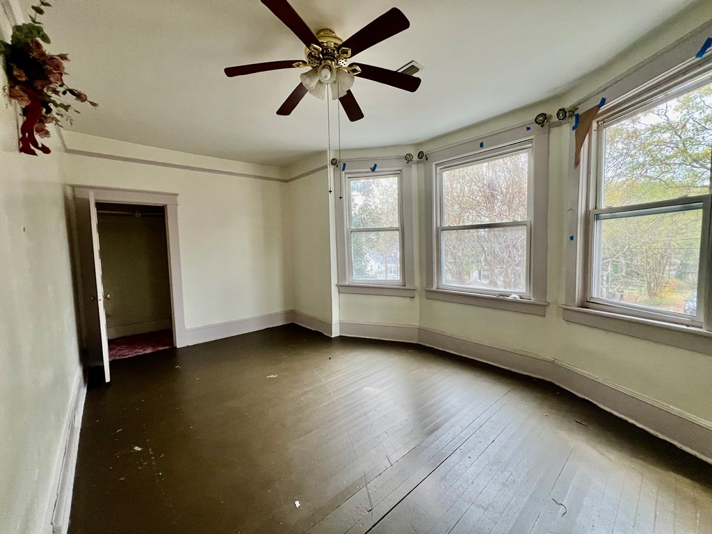 735 Marshall Avenue Property Photo 11