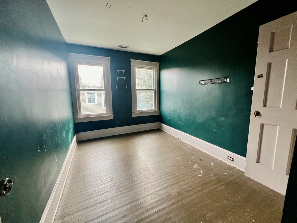 735 Marshall Avenue Property Photo 12