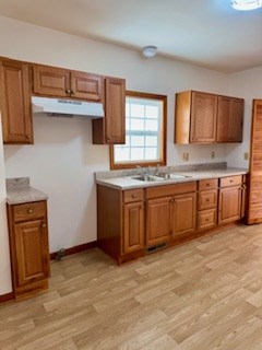 124 College Street Property Photo 4