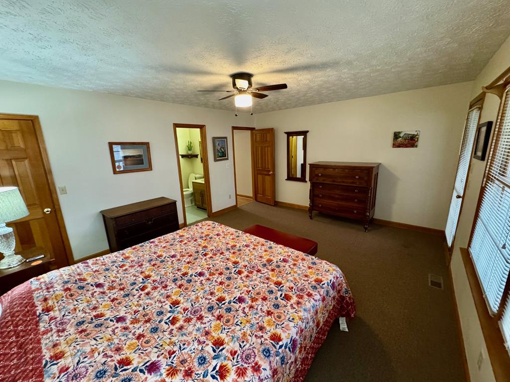 75 Roanoke Court Property Photo 16