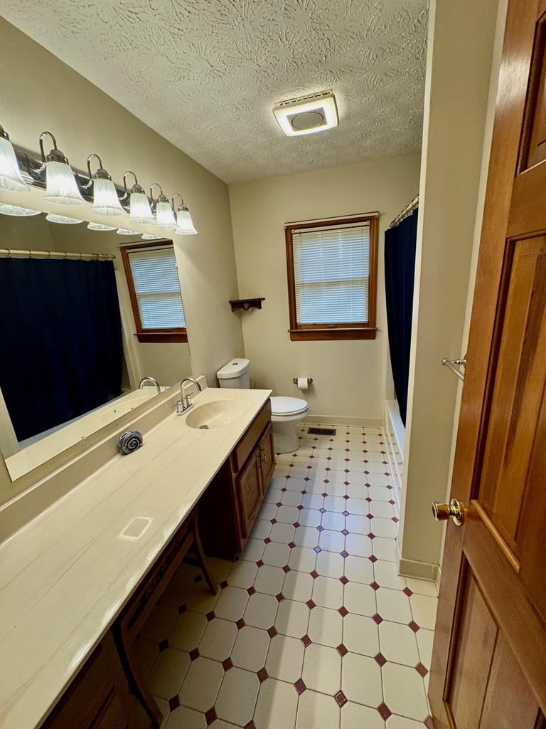 75 Roanoke Court Property Photo 21