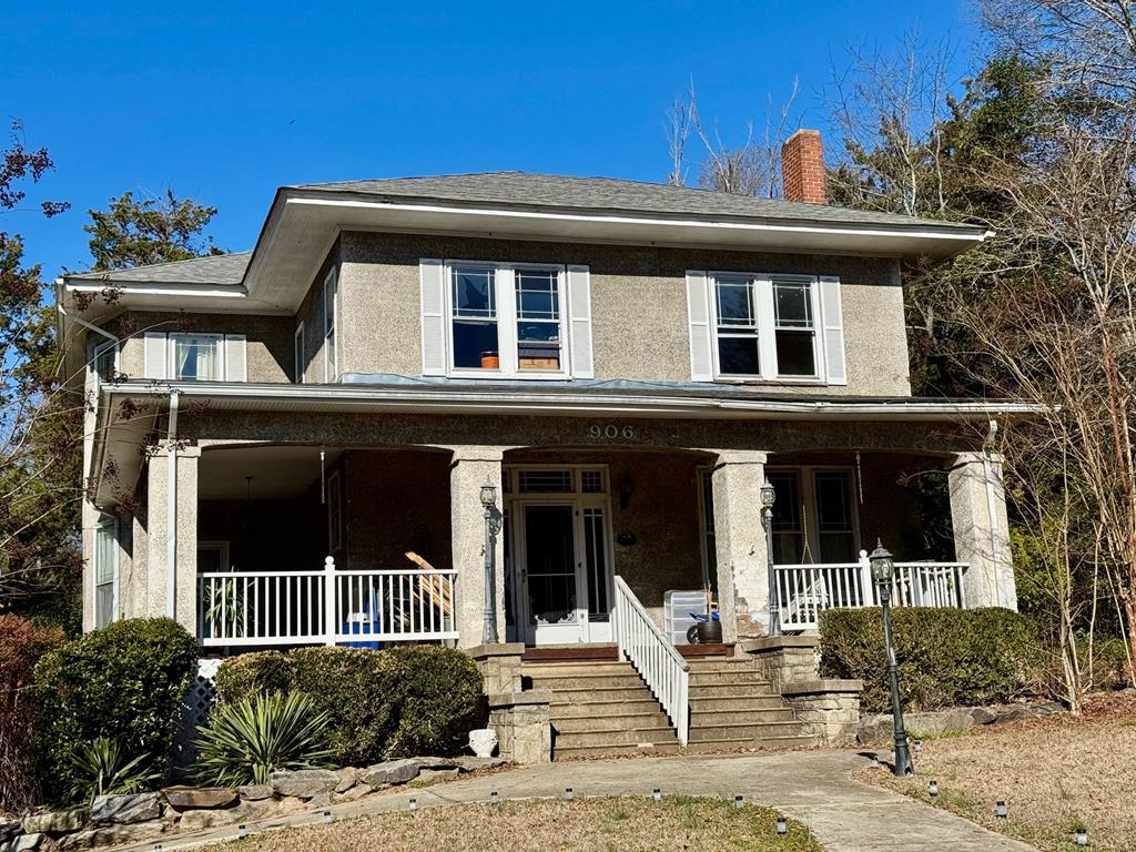 906 Virginia Avenue Property Photo 1