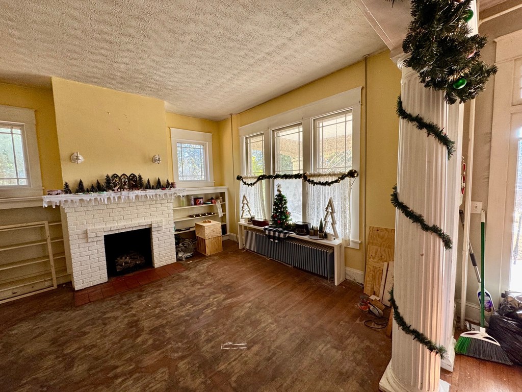 906 Virginia Avenue Property Photo 5