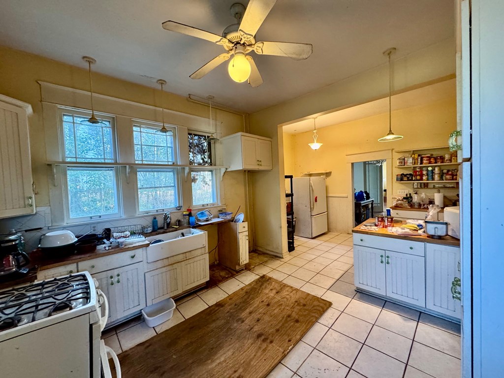 906 Virginia Avenue Property Photo 19