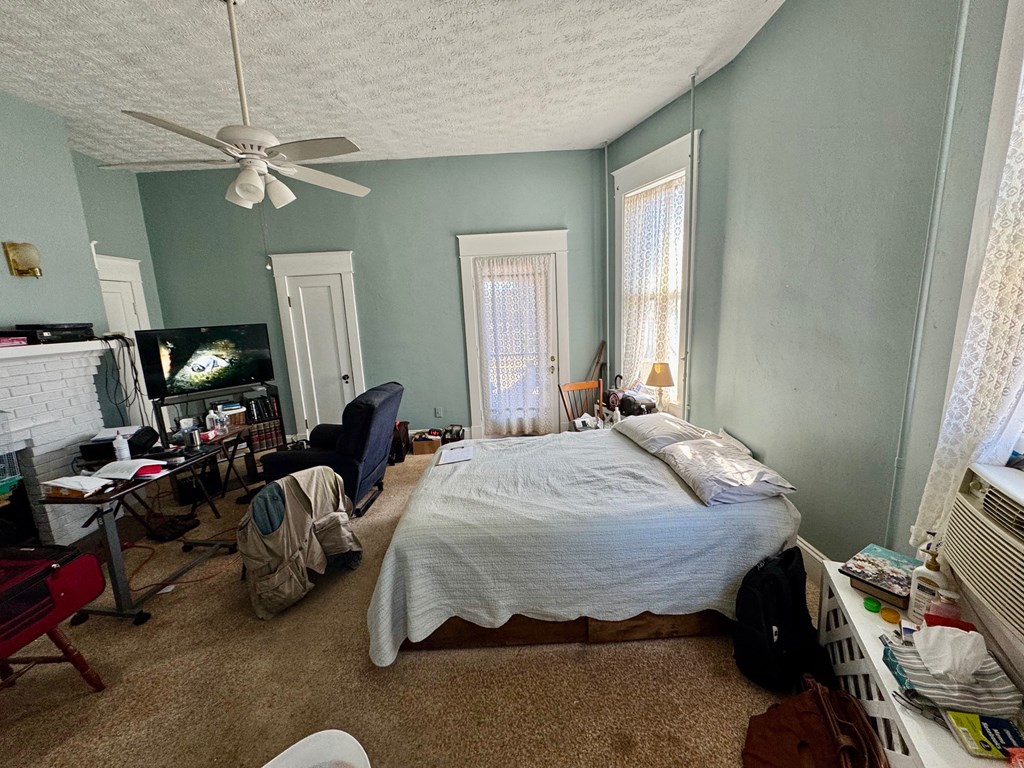 906 Virginia Avenue Property Photo 23