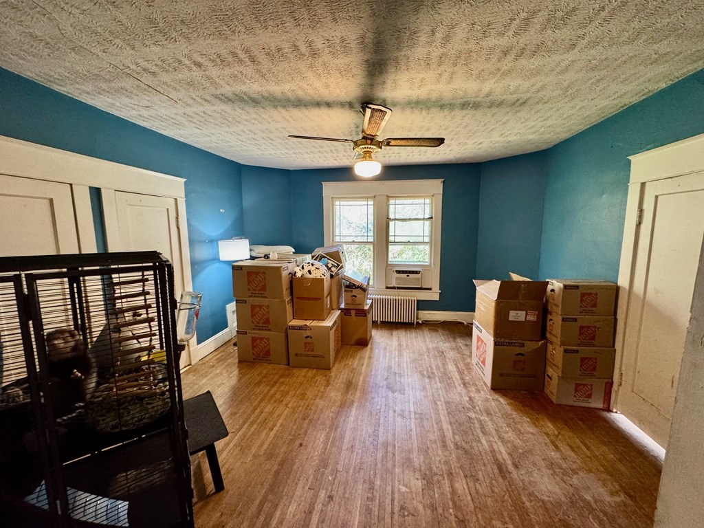 906 Virginia Avenue Property Photo 28