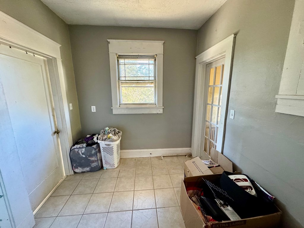 906 Virginia Avenue Property Photo 32