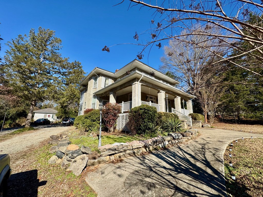 906 Virginia Avenue Property Photo 45