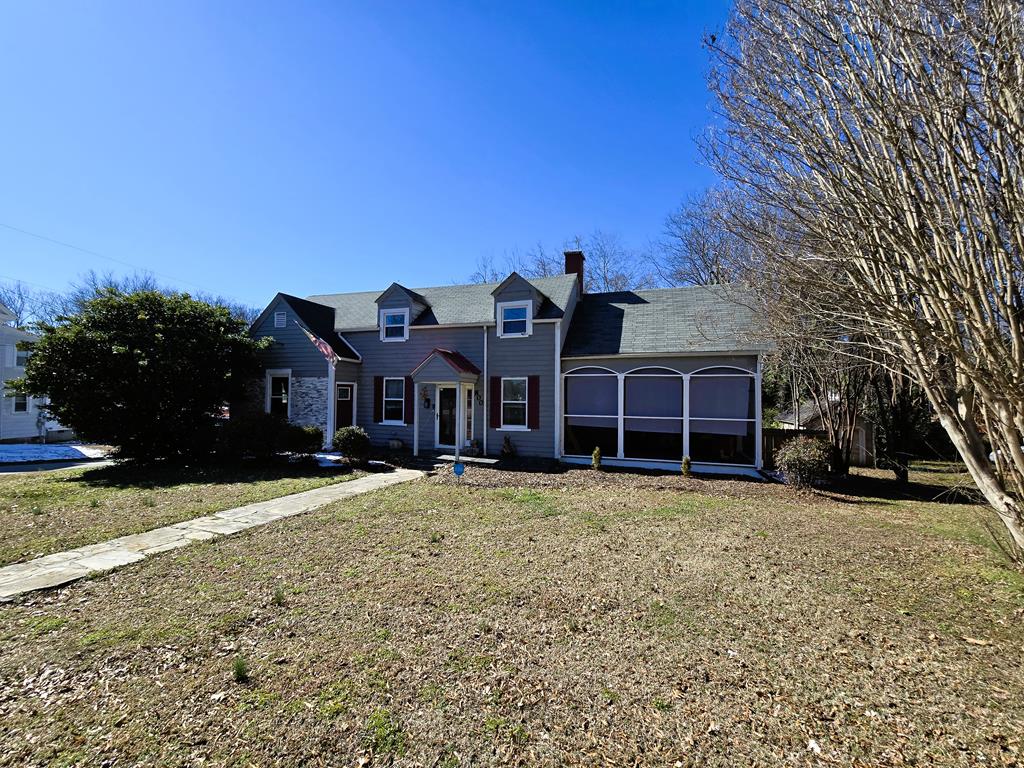 800 Marshall Avenue Property Photo 1