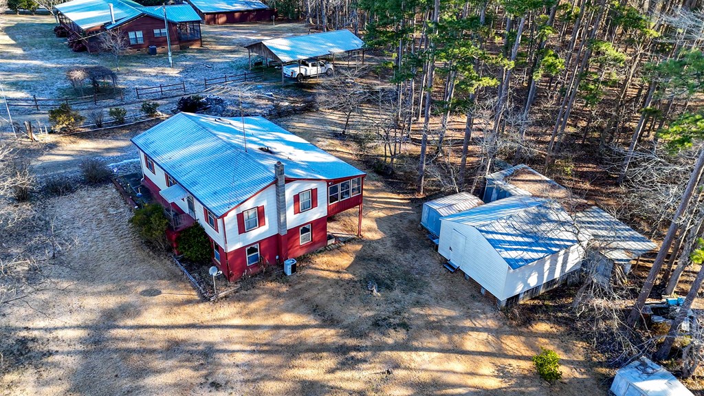 215 Adams Drive Property Photo 4