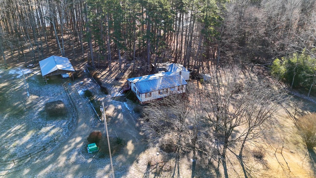215 Adams Drive Property Photo 5