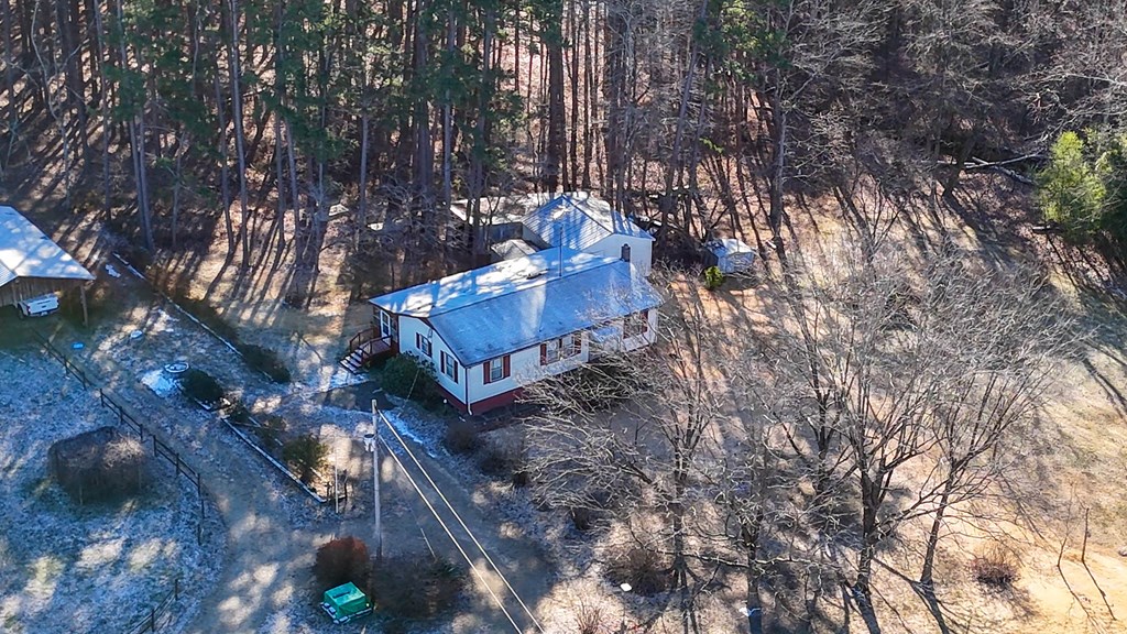 215 Adams Drive Property Photo 7