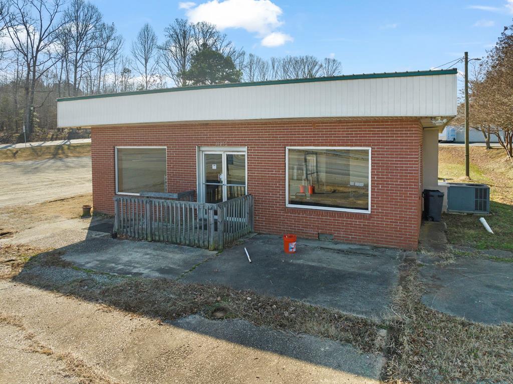 11256 Highway 15 South Property Photo 9