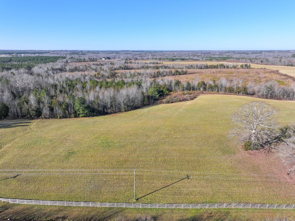 00 Highway 660 Property Photo 6
