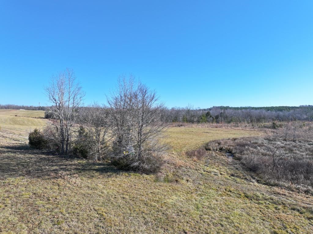 00 Highway 660 Property Photo 16