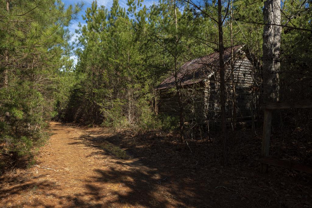 Neals Corner Road Property Photo 6