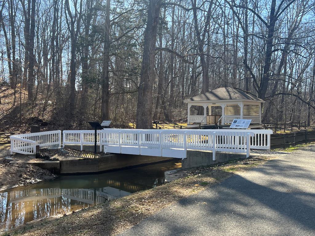 921 Riverview Avenue Property Photo 19