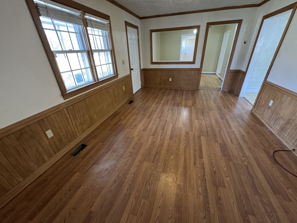 1036 Belt Boulevard Property Photo 5