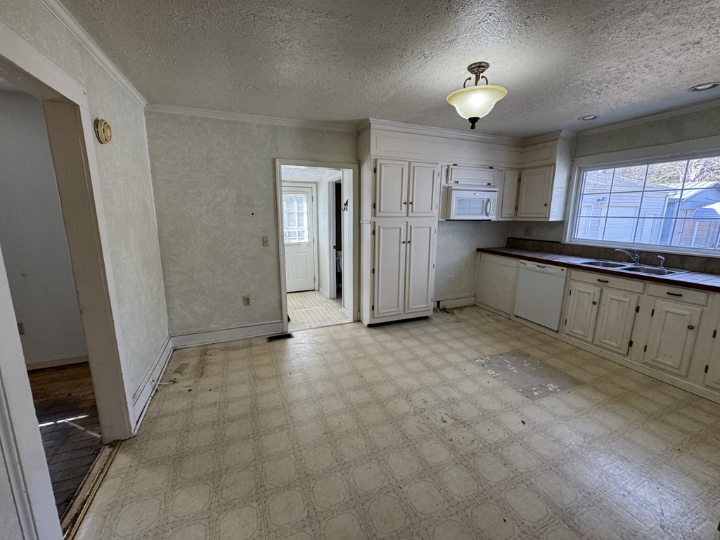 1036 Belt Boulevard Property Photo 16