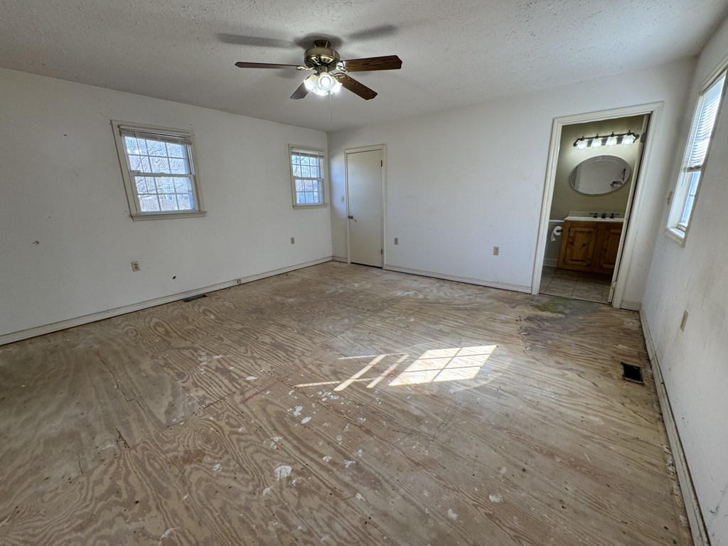1036 Belt Boulevard Property Photo 30