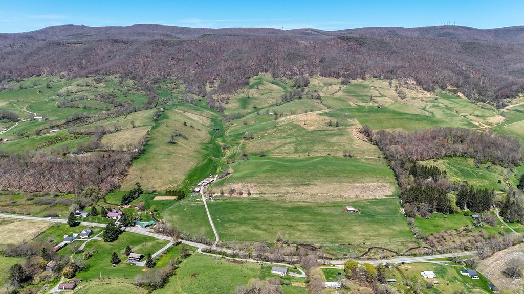 2059 Clear Fork Road Property Photo