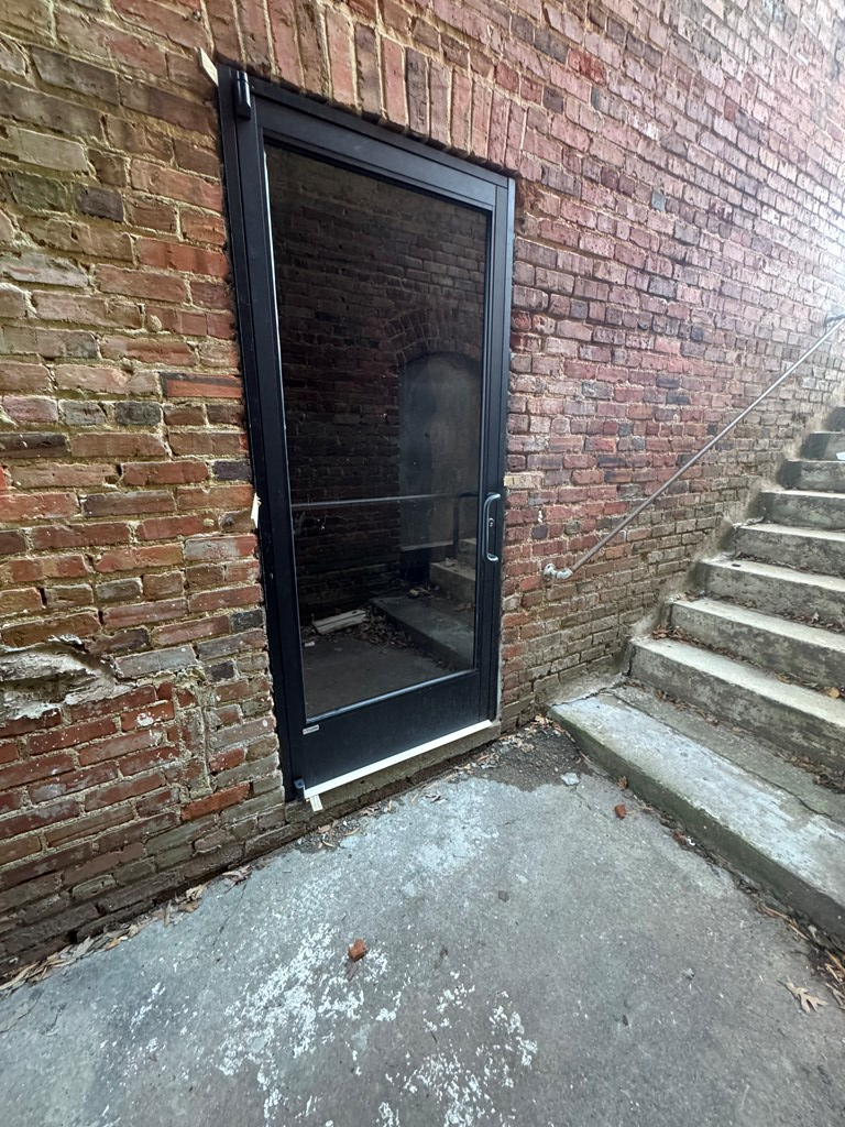 320 Virginia Avenue Property Photo 3