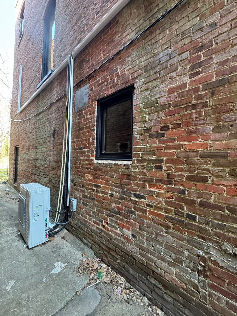 320 Virginia Avenue Property Photo 4