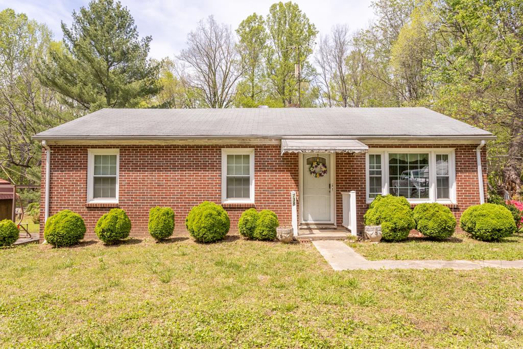 738 Proctor Street Property Photo