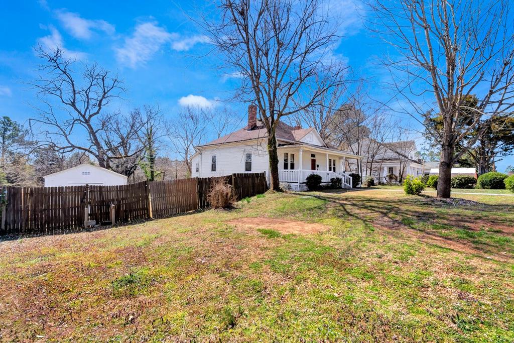 704 Second Avenue Property Photo