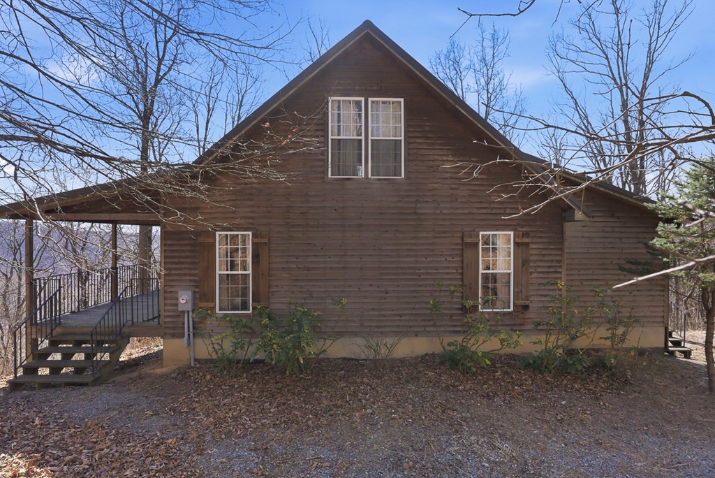 2047 Old Horse Mountain Road Property Photo 8