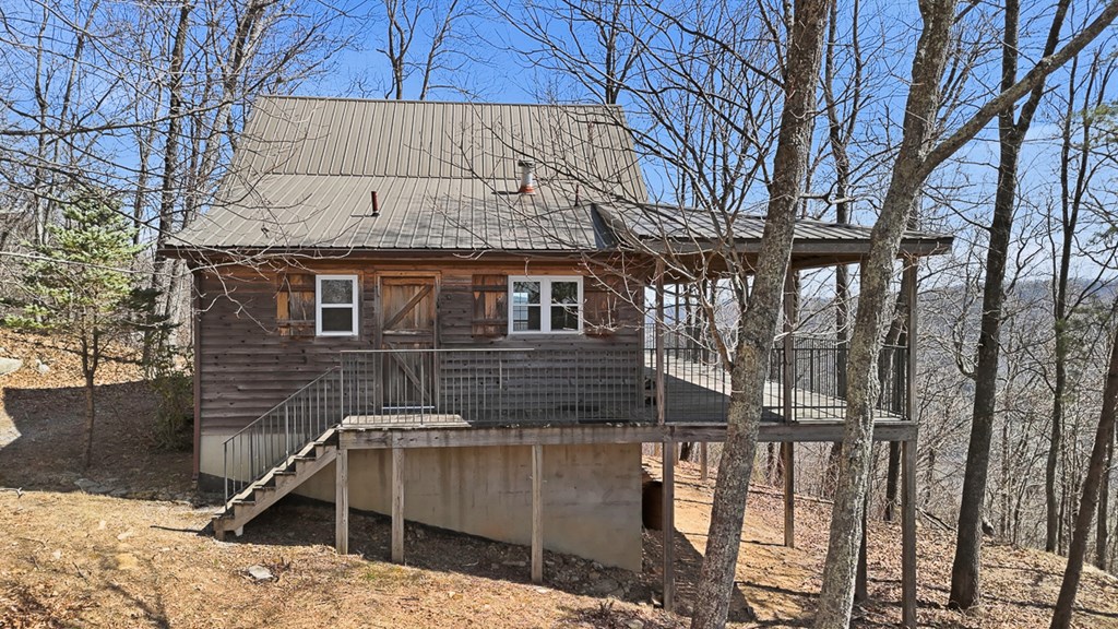 2047 Old Horse Mountain Road Property Photo 13
