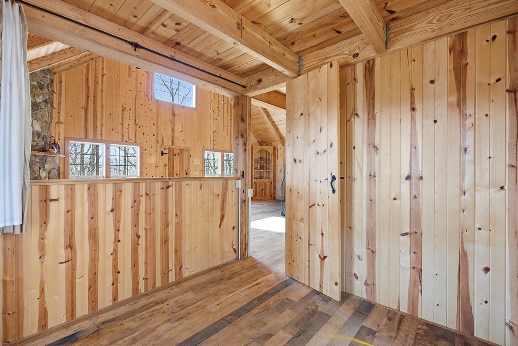 2047 Old Horse Mountain Road Property Photo 23