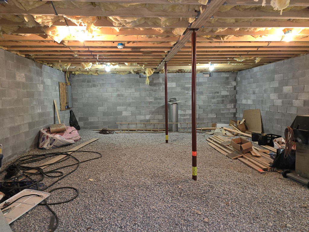 2047 Old Horse Mountain Road Property Photo 32