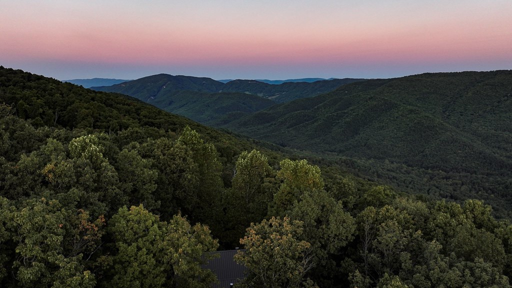 2047 Old Horse Mountain Road Property Photo 42