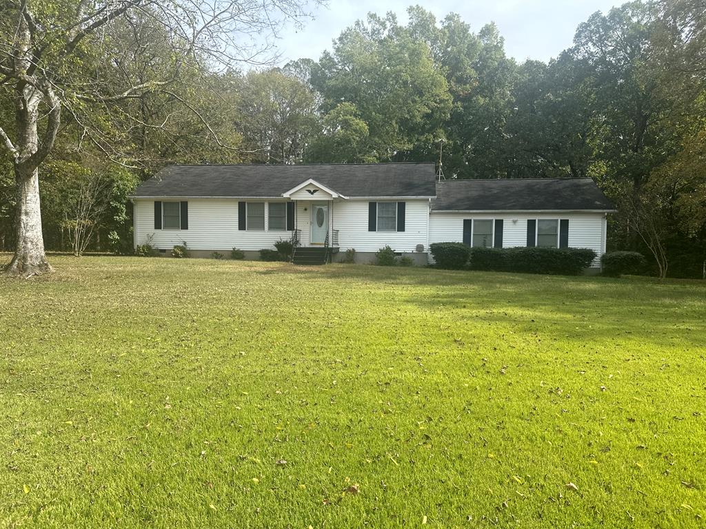 2131 Laconia Road Property Photo 1