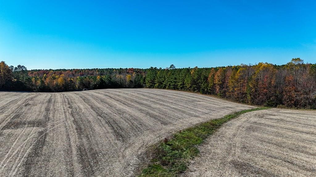5662 Longview Drive Property Photo 1