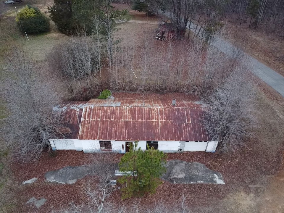 6720 Scuffletown Road Property Photo 2