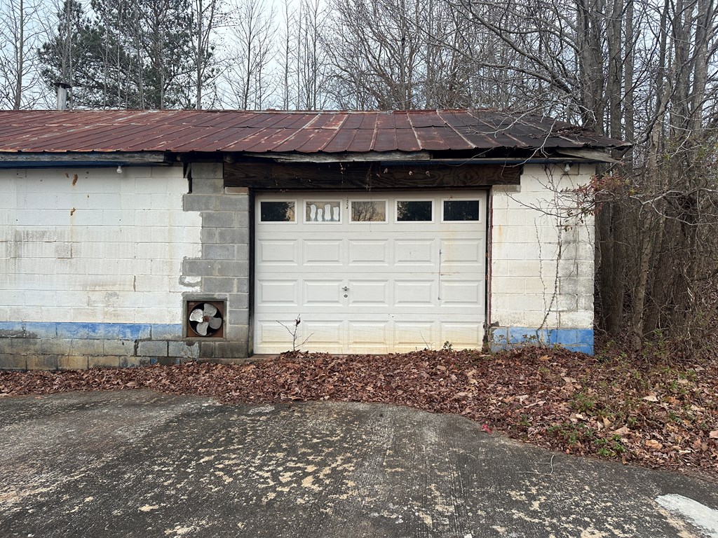 6720 Scuffletown Road Property Photo 10