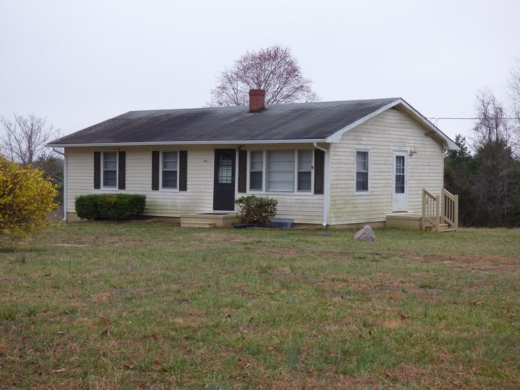 2052 Chisolm Trail Property Photo 1