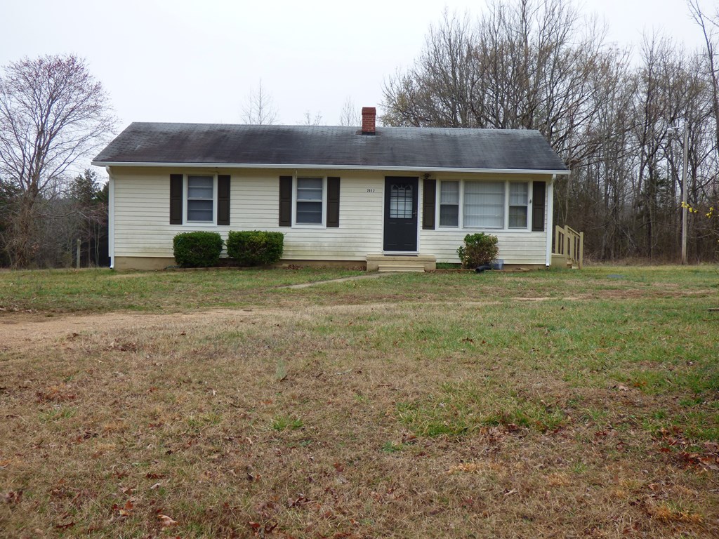2052 Chisolm Trail Property Photo 3