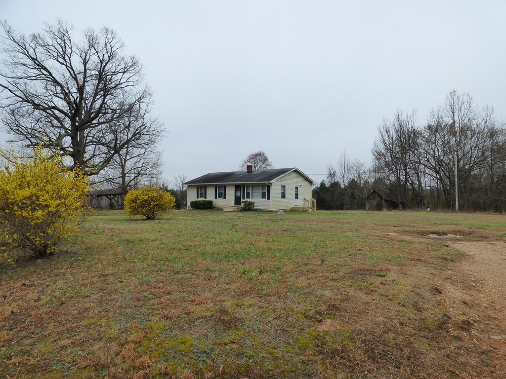 2052 Chisolm Trail Property Photo 4